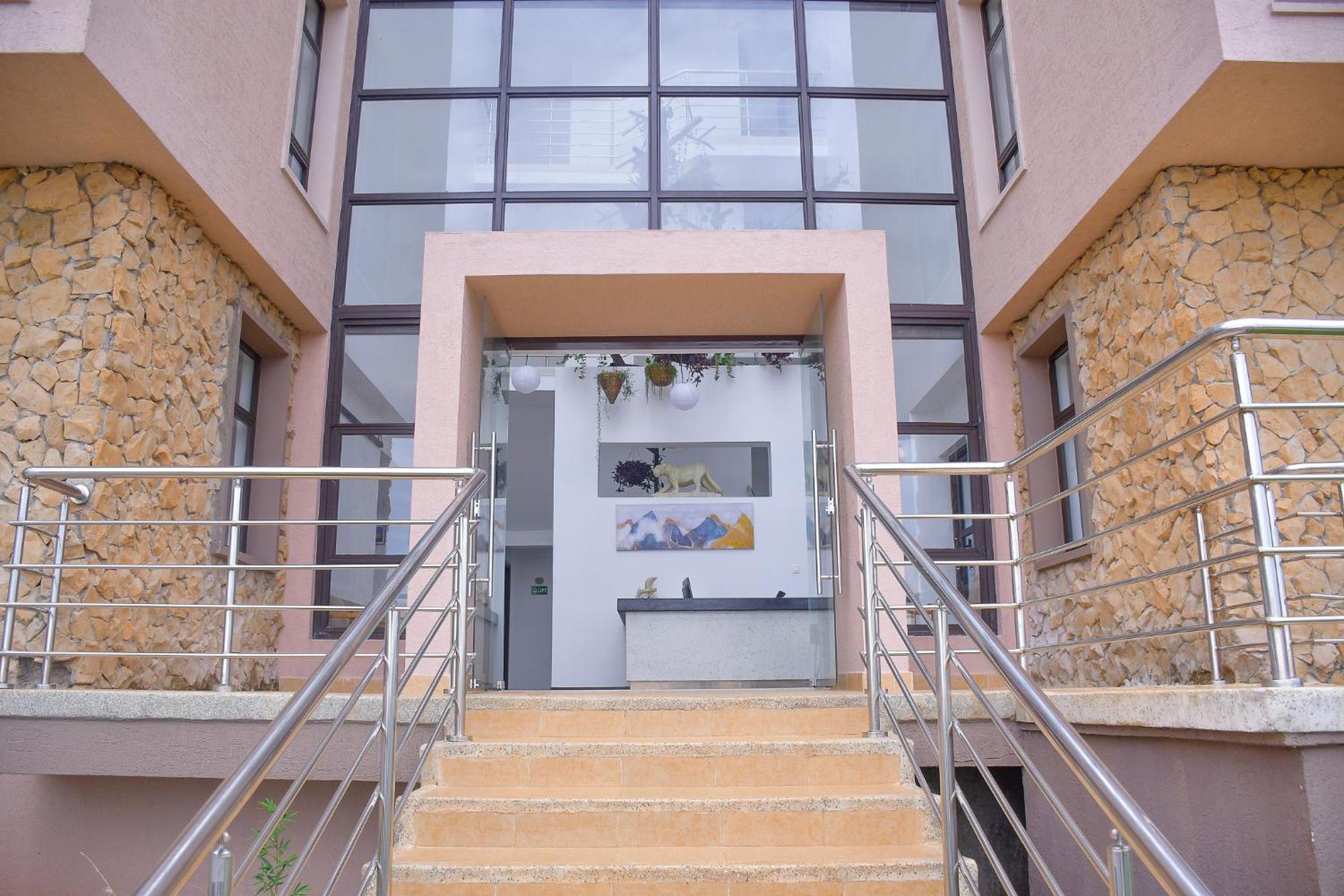 Humphreys Hillhouse Hotel Kisii Exterior photo